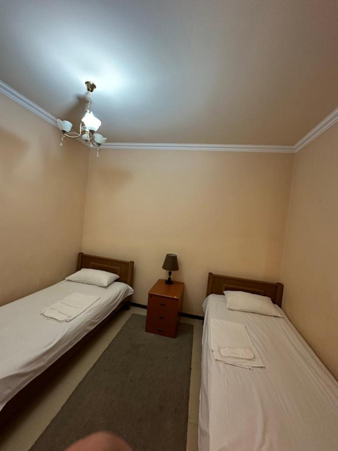 Rp Hotel- Hostel Erevan Esterno foto
